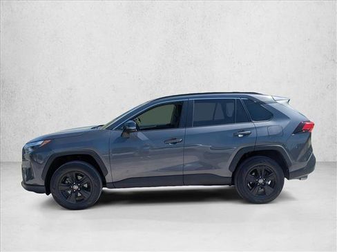 Used 2022 Toyota RAV4 XLE w/ Convenience Package AWD/4WD image 9