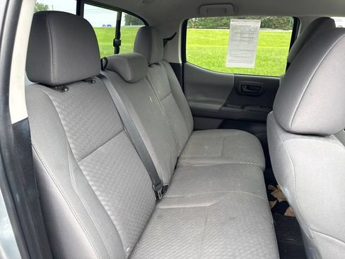 Used 2023 Toyota Tacoma SR AWD/4WD image 14
