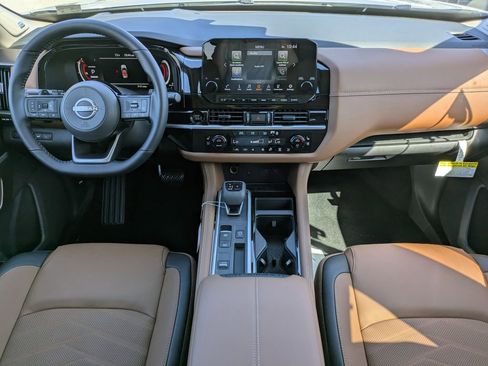 New 2025 Nissan Pathfinder Platinum w/ Cargo Package image 15