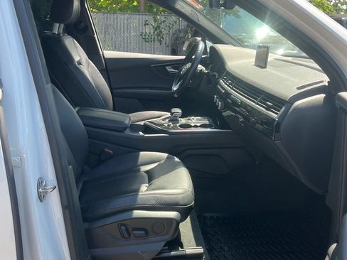 Used 2018 Audi Q7 3.0T Premium Plus w/ Premium Plus Package AWD/4WD image 6