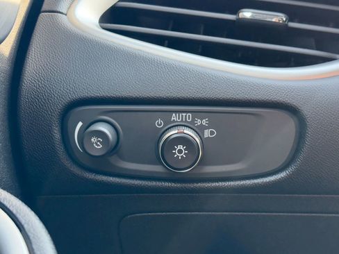 Used 2023 Chevrolet Malibu LT image 21