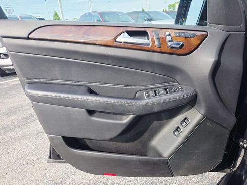 Used 2019 Mercedes-Benz GLS 450 4MATIC image 36