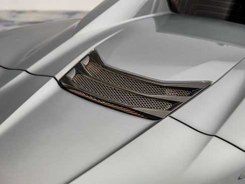 Used 2022 Chevrolet Corvette Stingray 2LT Z51 Performance & w/ Z51 Performance Package image 38