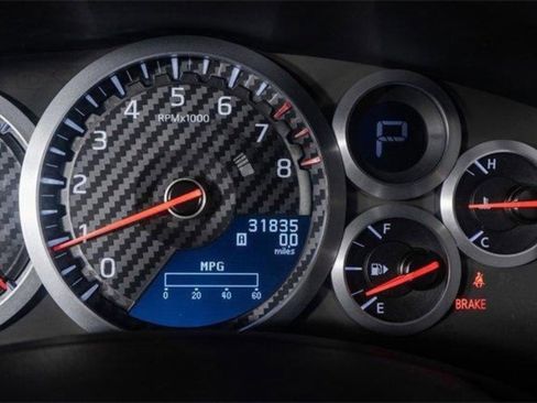 Used 2015 Nissan GT-R Premium image 36