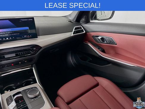 Used 2025 BMW 330i xDrive Sedan w/ Premium Package image 31