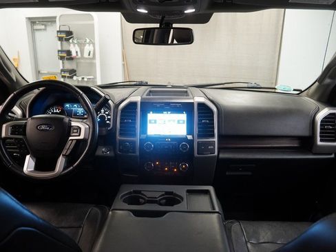 Used 2017 Ford F150 Lariat image 18