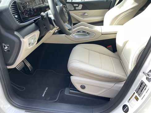 Certified 2025 Mercedes-Benz GLS 450 4MATIC image 21