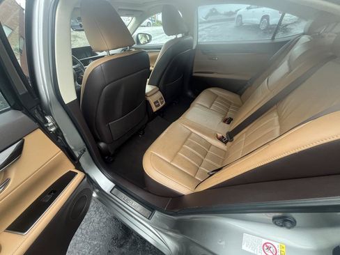 Used 2016 Lexus ES 350 FWD image 17