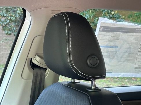 New 2026 Volkswagen Atlas SE image 11