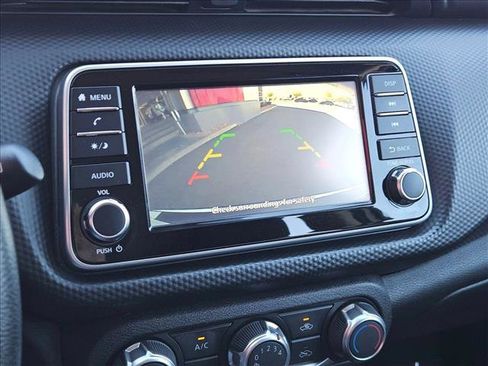 Used 2022 Nissan Kicks S FWD image 19