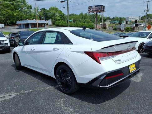 New 2026 Hyundai Elantra SEL Sport Premium FWD image 7