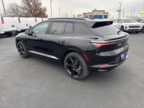 New 2026 Chevrolet Equinox EV RS image 5