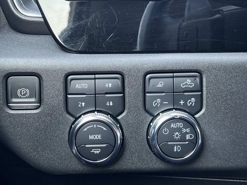 Used 2022 GMC Sierra 1500 Elevation w/ Elevation Premium Package AWD/4WD image 24