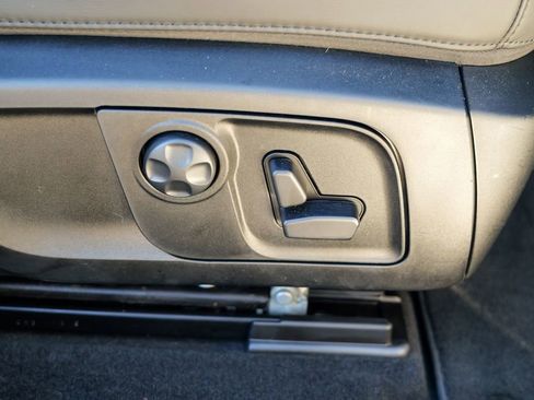 Used 2020 Maserati Levante GranSport image 40