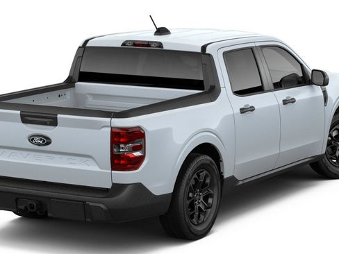 New 2026 Ford Maverick XLT FWD image 4