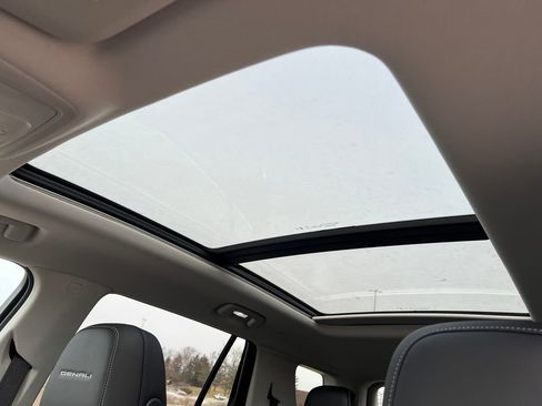 New 2026 GMC Terrain Denali w/ LPO, Floor Liner Package image 6