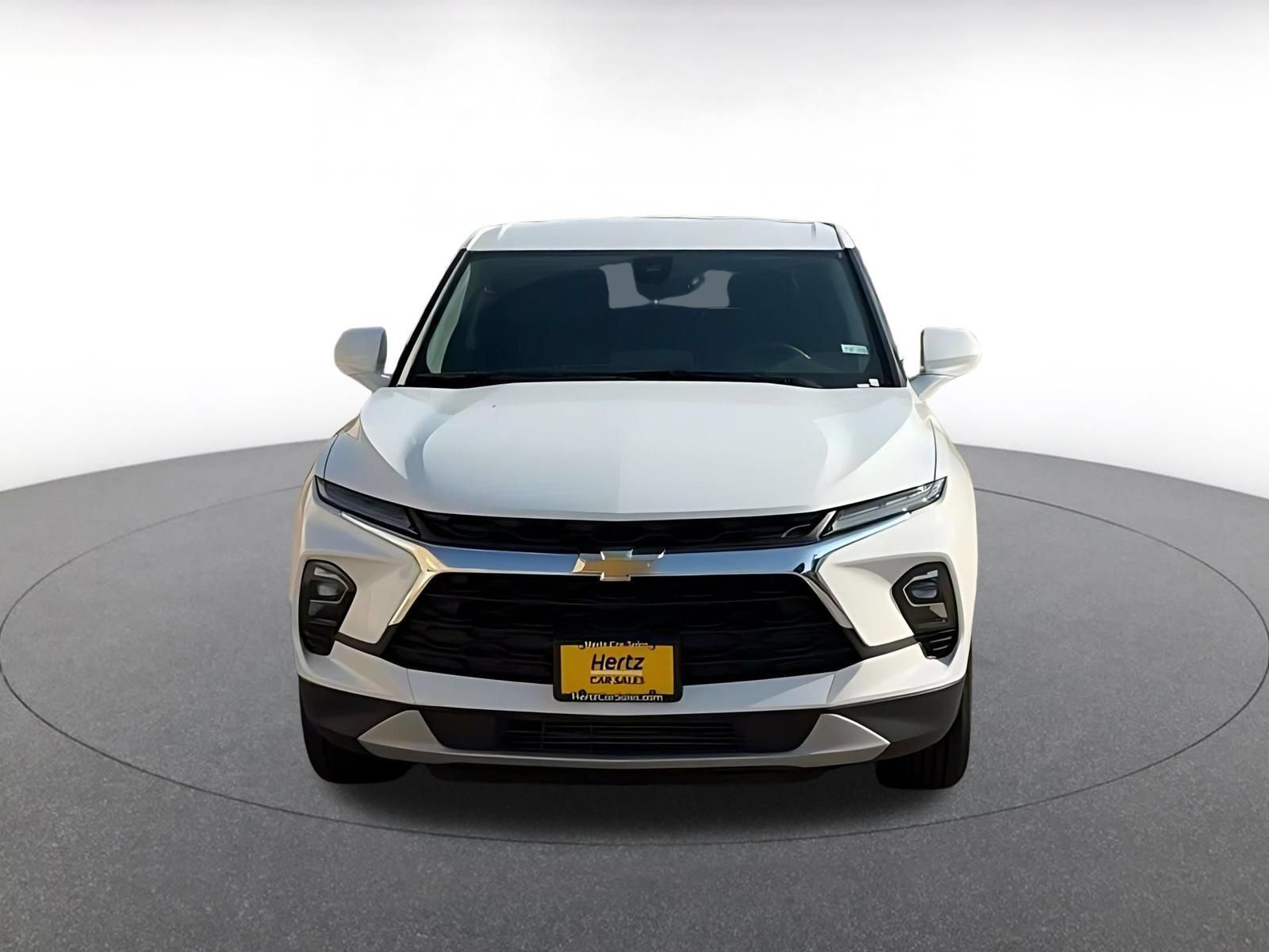 Used 2026 Chevrolet Blazer LT FWD image 4