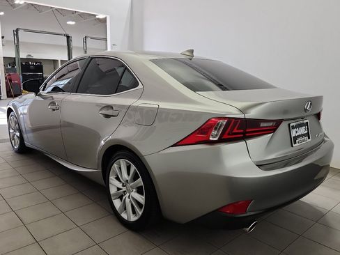 Used 2016 Lexus IS 200t image 5