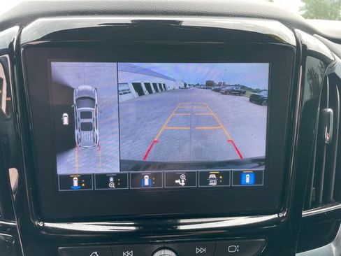 Used 2023 Chevrolet Traverse Premier w/ Redline Edition AWD/4WD image 28