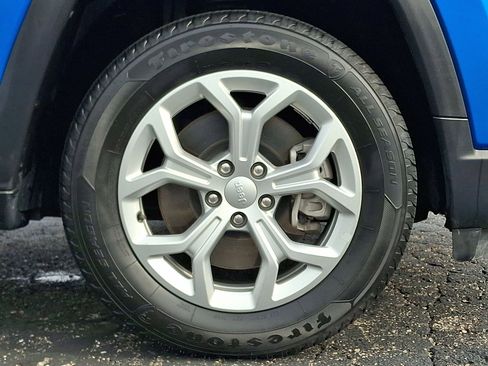 Used 2024 Jeep Compass Latitude AWD/4WD image 26