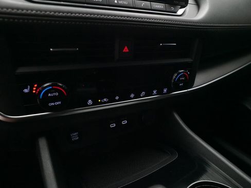 Certified 2024 Nissan Rogue SV w/ SV Premium Package AWD/4WD image 21