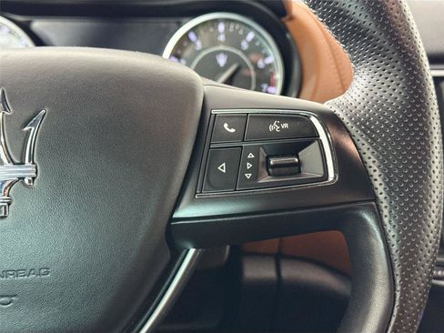 Used 2022 Maserati Levante GT image 18