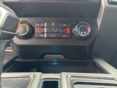 Used 2019 Ford F150 Raptor w/ Equipment Group 801A Mid image 32