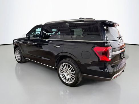 Used 2024 Ford Expedition Limited AWD/4WD image 5