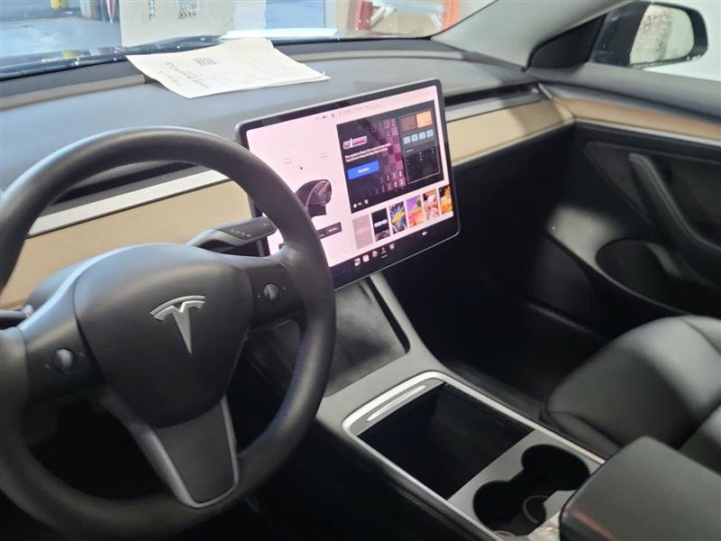 Used 2022 Tesla Model 3 RWD image 4