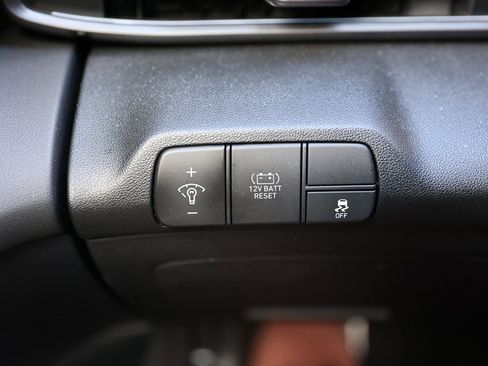 Used 2025 Hyundai Elantra SEL image 34