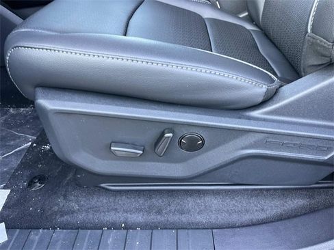 New 2025 Ford F150 Lariat w/ Equipment Group 501A Mid image 23