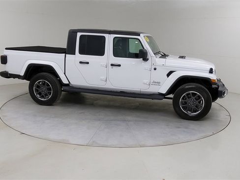 Used 2020 Jeep Gladiator Overland w/ Dual Top Group image 10