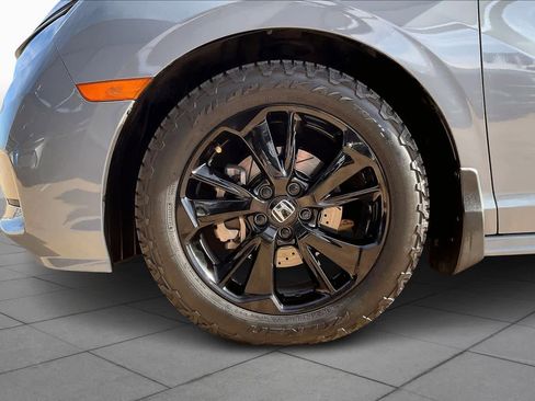 Used 2024 Honda Odyssey Sport image 11