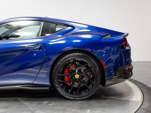 Used 2019 Ferrari 812 Superfast image 34