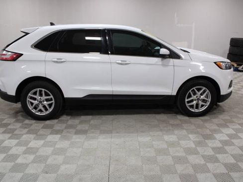Used 2022 Ford Edge SEL image 11