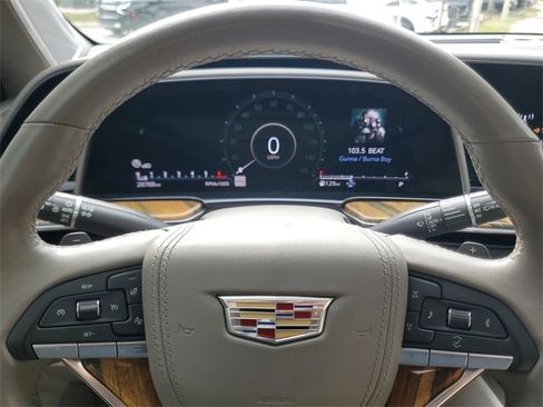 Certified 2021 Cadillac Escalade Premium Luxury Platinum image 20