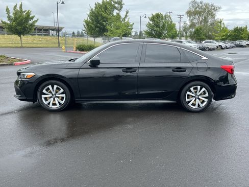 Used 2023 Honda Civic LX image 2