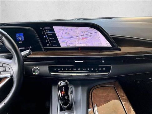 Used 2023 Cadillac Escalade Sport Platinum w/ LPO, ONYX Package AWD/4WD image 8
