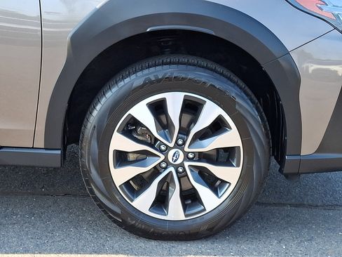 Certified 2024 Subaru Outback Limited AWD/4WD image 8