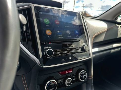 Used 2019 Subaru Crosstrek 2.0i Limited w/ Moonroof Package w/Navigation image 18