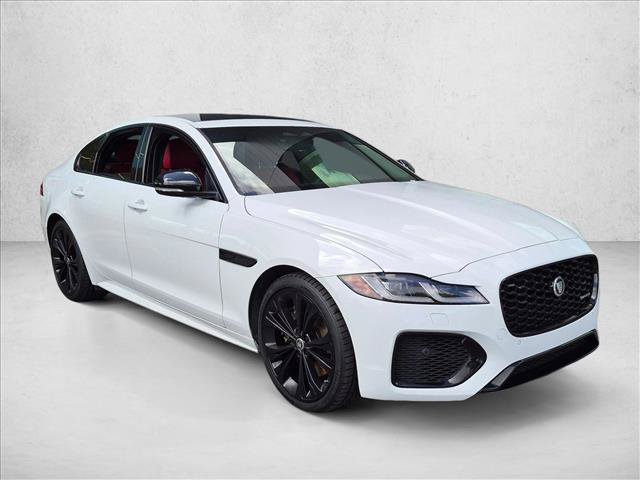 Used 2024 Jaguar XF R-Dynamic SE AWD/4WD image 3