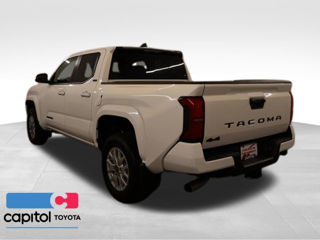 Used 2026 Toyota Tacoma SR5 AWD/4WD image 4