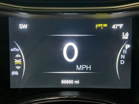 Used 2021 Jeep Grand Cherokee High Altitude AWD/4WD image 13