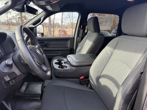 New 2026 RAM 3500 Tradesman image 15