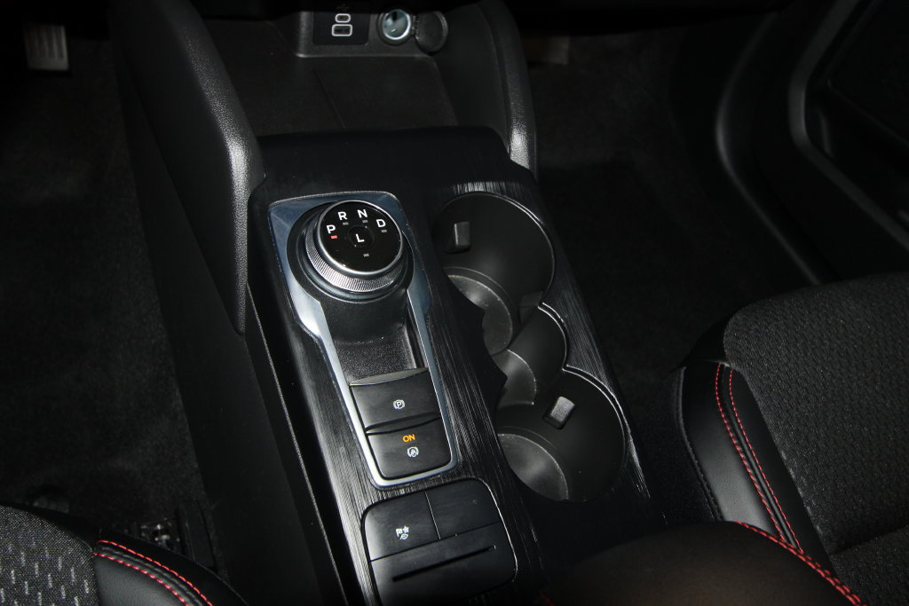 Used 2025 Ford Escape ST-Line Select AWD/4WD image 16