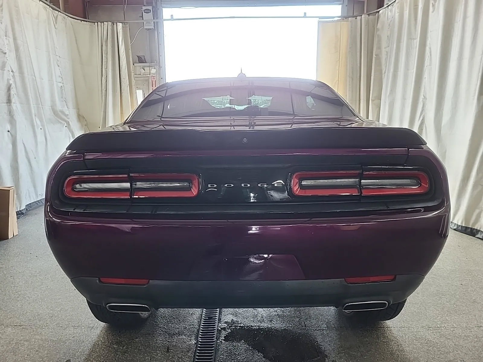Used 2021 Dodge Challenger SXT RWD image 9