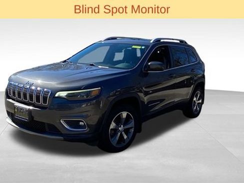 Used 2019 Jeep Cherokee Limited AWD/4WD image 3