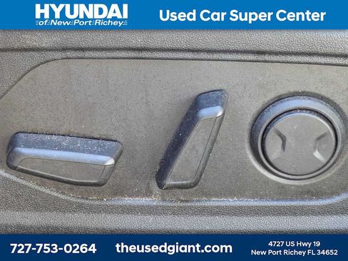 Certified 2022 Hyundai Elantra Limited FWD image 20