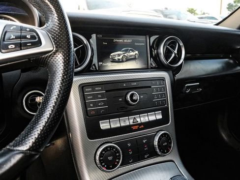 Used 2017 Mercedes-Benz SLC 300 image 21