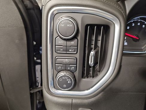 Used 2022 Chevrolet Silverado 1500 LT w/ Bed Protection Package image 31